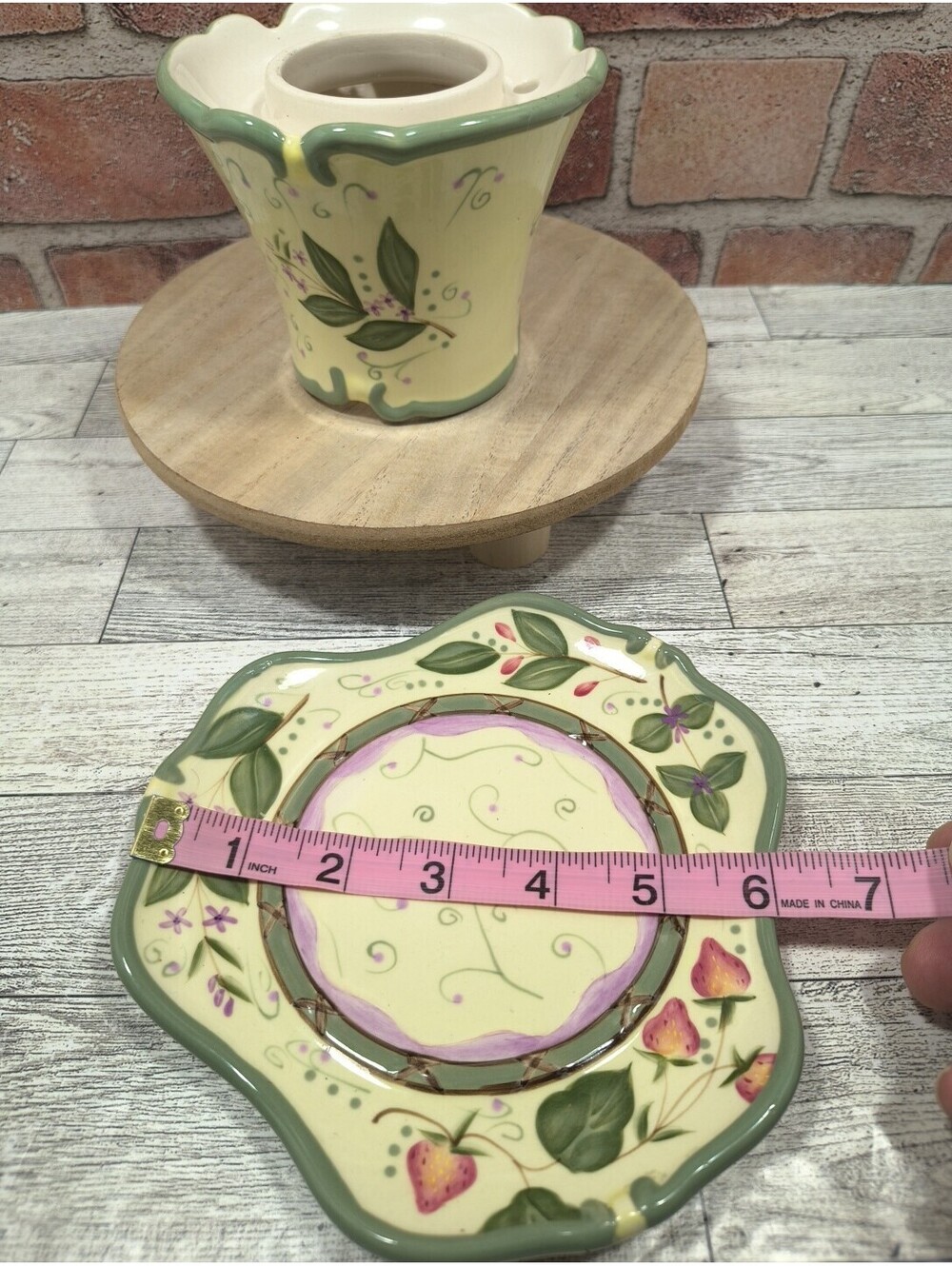 PARTY LITE Strawberry Fields Ceramic Candle Shade Topper 3.75x4.5” & Plate 6.25” - Picture 10 of 10